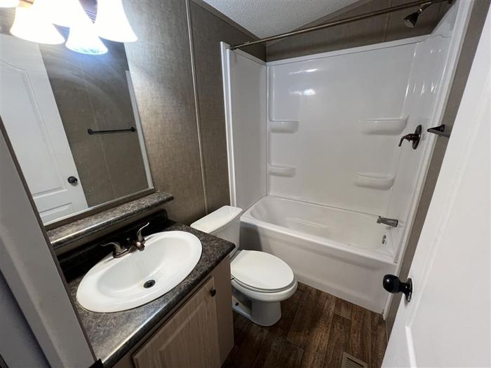 Shady Acres MH & RV Resort - Unit 224 - Bathroom