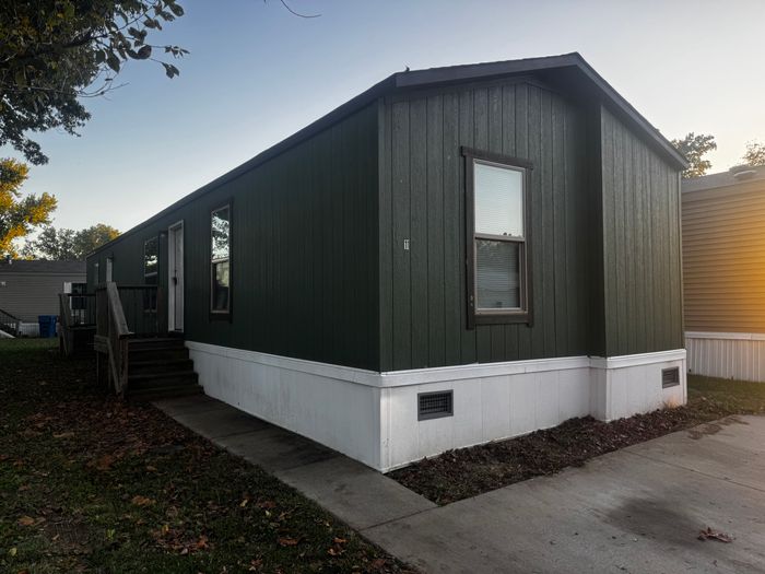 The Orchards/Paradise - Unit 11 - Exterior, Street View