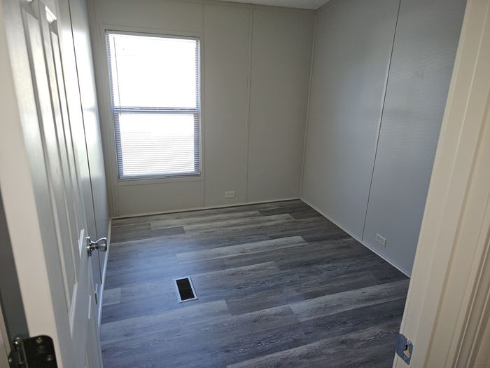 Riviera Courts - Unit 71 - Bedroom