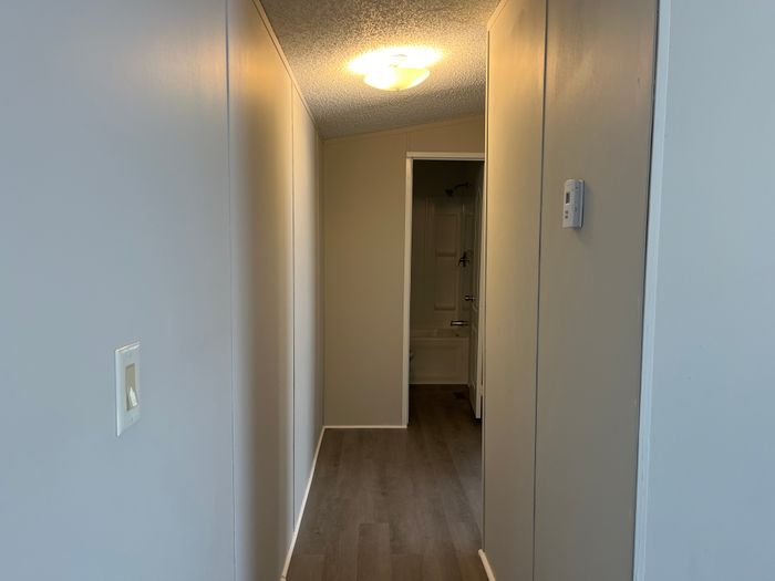 Countryside MHP OK - Unit 116 - Entryway