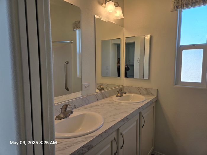 Parkhaven Estates - Unit 047S - Bathroom