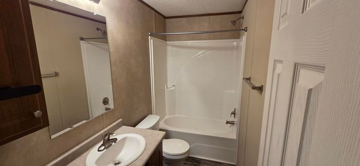 Ravines - Unit 196 - Bathroom