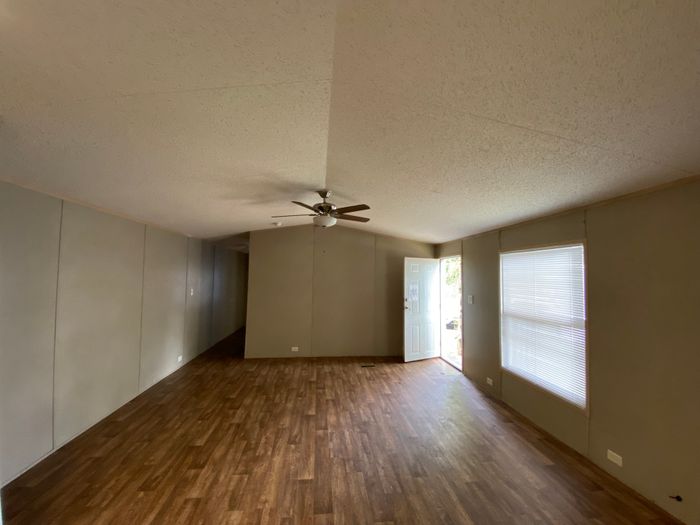 Woodward Estates MHP - Unit 222 - Interior
