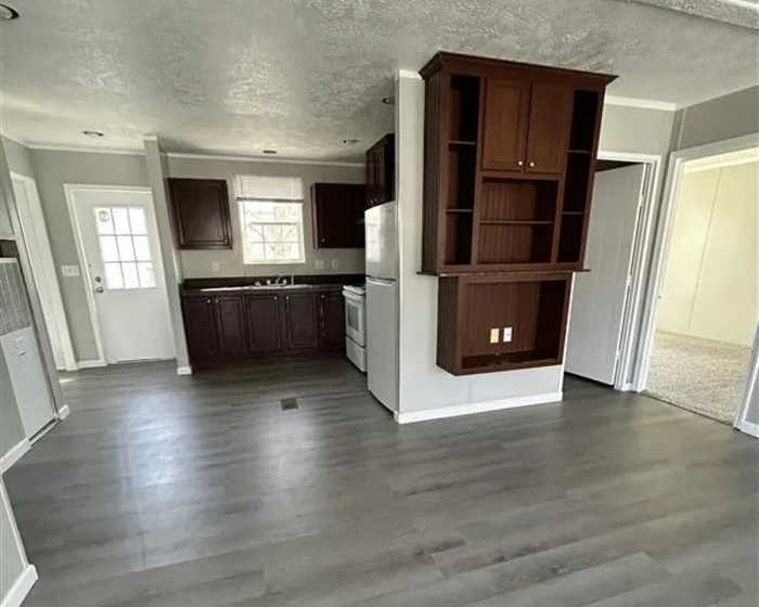 Madison MHC - Unit RB20 - Kitchen