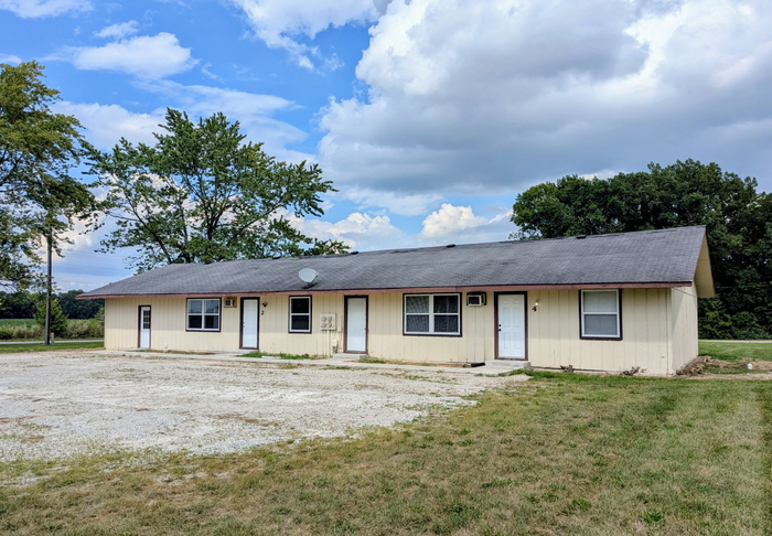 Hideaway Hills - Unit 2APT - Exterior, Street View