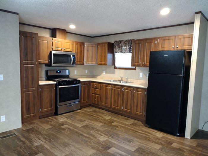 Pasadena MHC - Unit FRE2316 - Kitchen