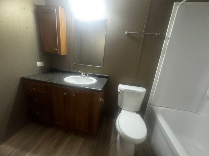 The Orchards/Paradise - Unit 11 - Bathroom