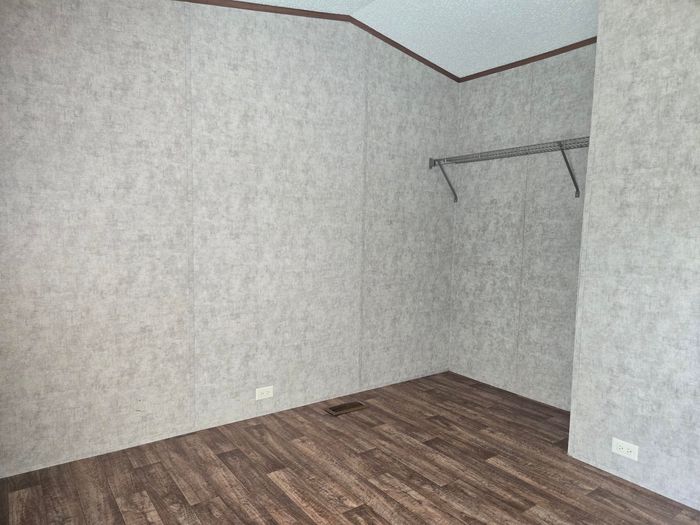 Bluegrass Meadows - Unit D43 - Bedroom