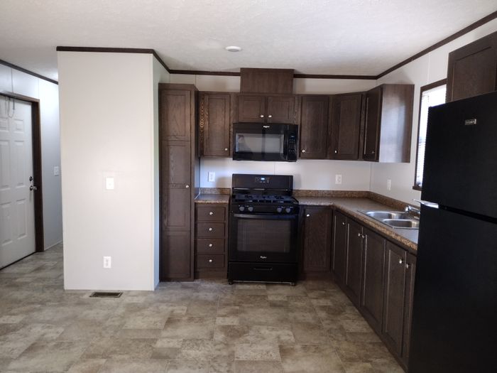 Pasadena MHC - Unit PRE3372 - Kitchen