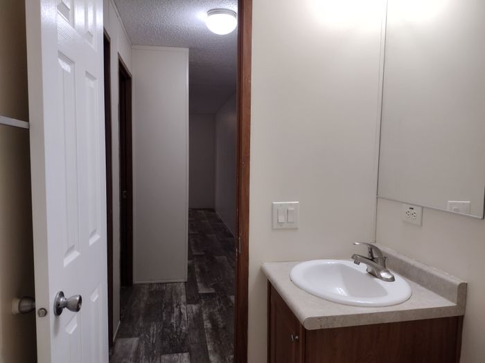 Pasadena MHC - Unit ACT3650 - Bathroom