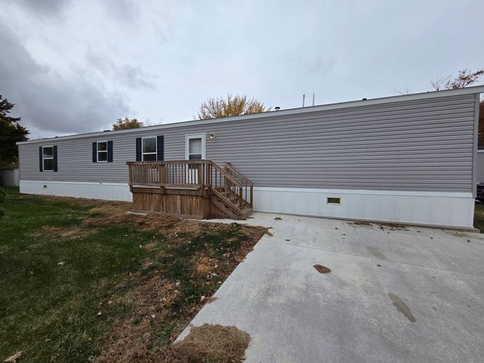 Vermillion MH and RV Park - Unit 217 - Exterior