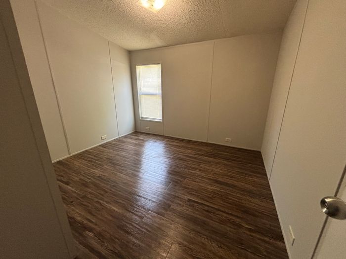 Bluegrass Meadows - Unit A10 - Bedroom