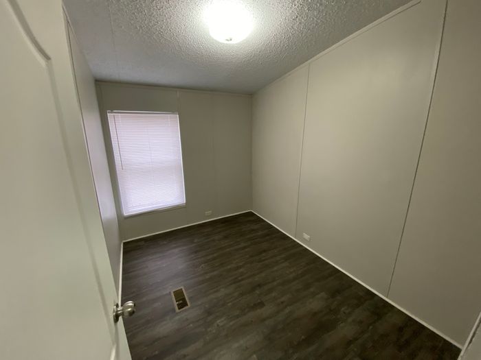 Woodward Estates MHP - Unit 95 - Bedroom