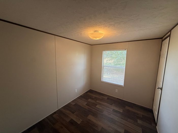 Dry Creek - Unit 33 - Bedroom