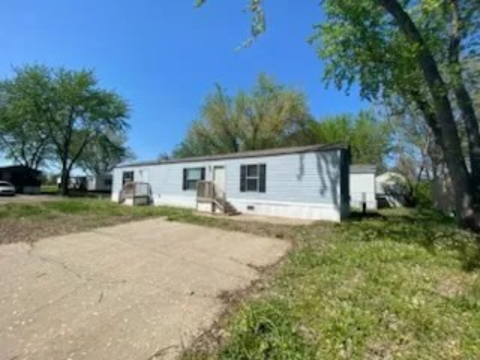 Coachlight Village North (CLN) - Unit 162 - Exterior