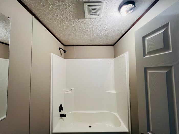 Alliance Meadows - Unit B3 - Bathroom