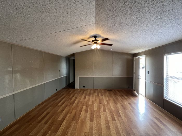 Shady Acres MH & RV Resort - Unit 224 - Interior