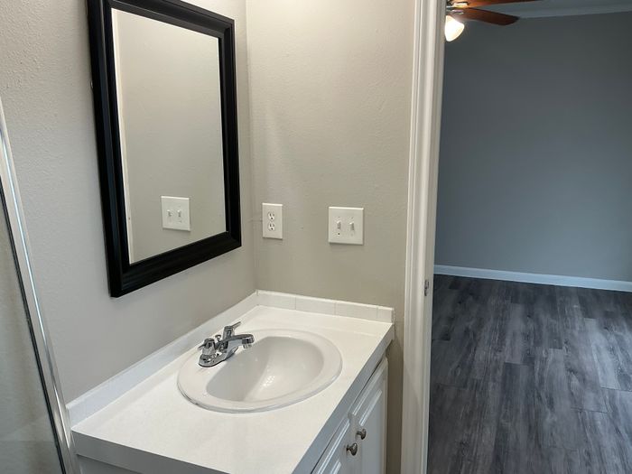 Clarke Springs - Unit 15846R - Bathroom