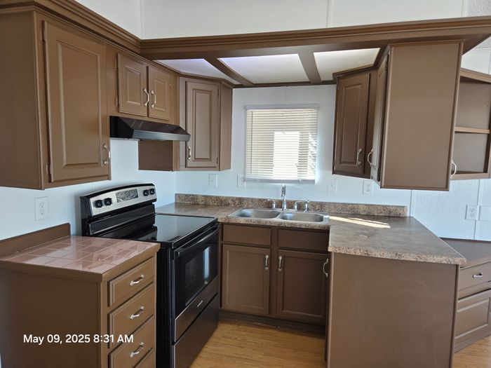 Parkhaven Estates - Unit 084N - Kitchen
