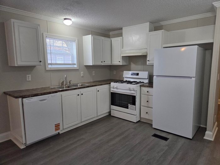 Carriage Lane Estates - Unit 116 - Kitchen
