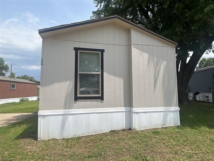 Eastern Villa MHP OK - Unit 30 - Exterior