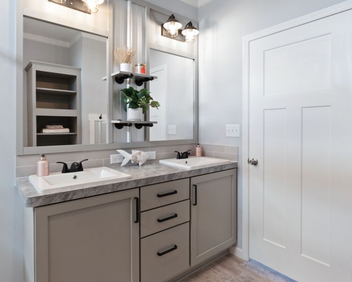 Harbor Lights Club - Unit 125 - Bathroom