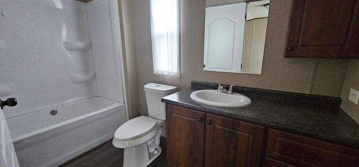 Sunnyvale Estates MHP - Unit 199 - Bathroom