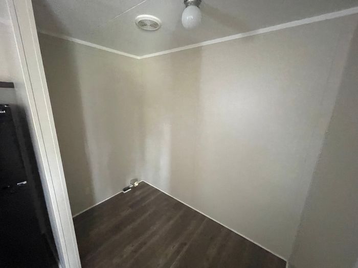 Dry Creek - Unit 9 - Interior