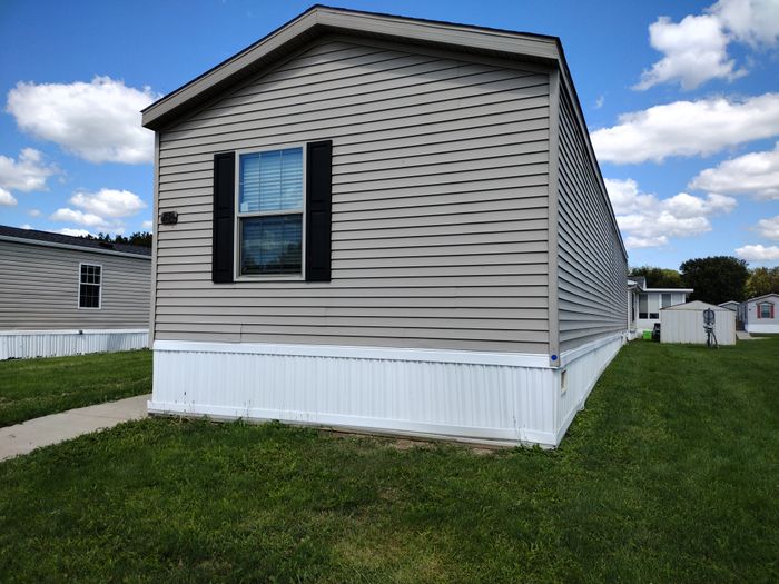 Birchwood MHP - Unit 1 - Exterior