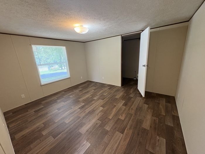 Willow Oaks MHP - Unit 103H - Interior