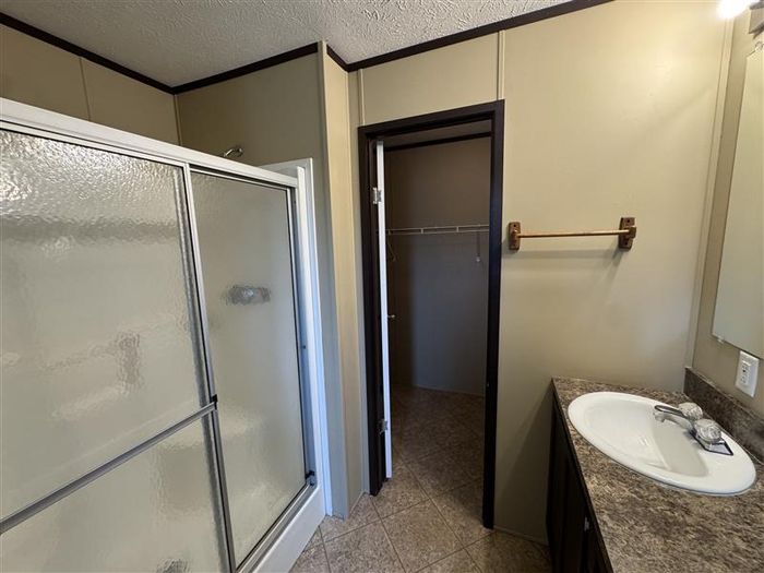 Fort Wayne MHC - Unit 935 - Bathroom