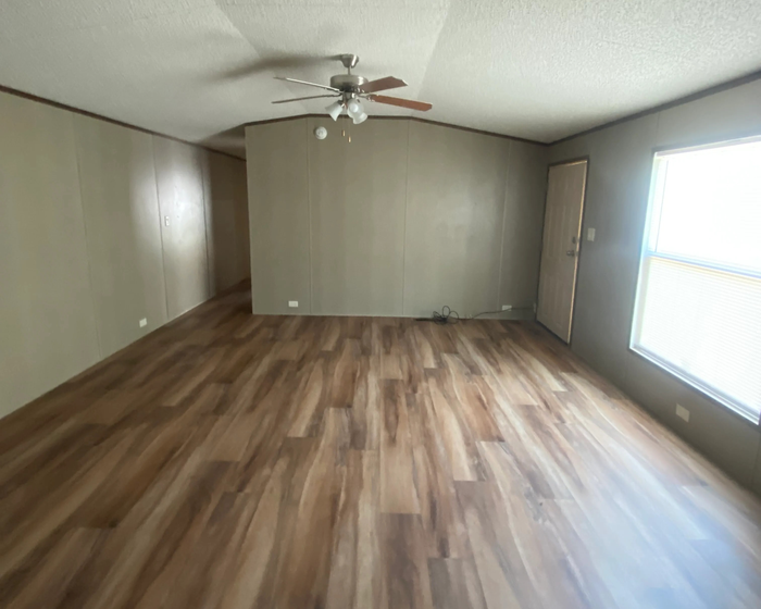 Sunnyvale Estates MHP - Unit 141 - Interior