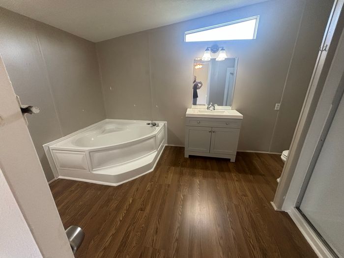 Sun Meadows - Unit 175 - Bathroom