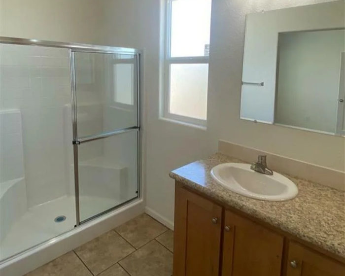 Grand Missouri - Unit 282 - Bathroom