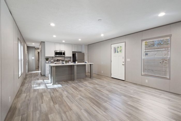 Lakeside NC (GCI) - Unit 3521 - Interior