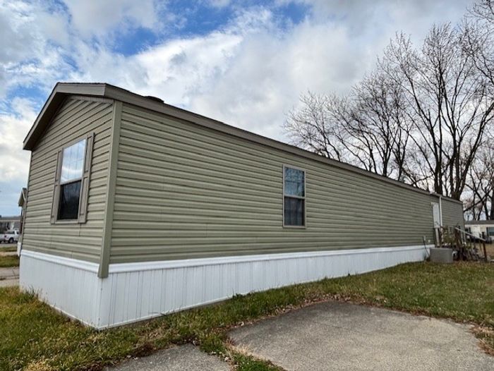 Fort Wayne MHC - Unit 220 - Exterior