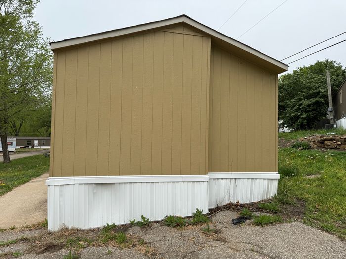 Coachlight Village East (CLE) - Unit EW16 - Exterior