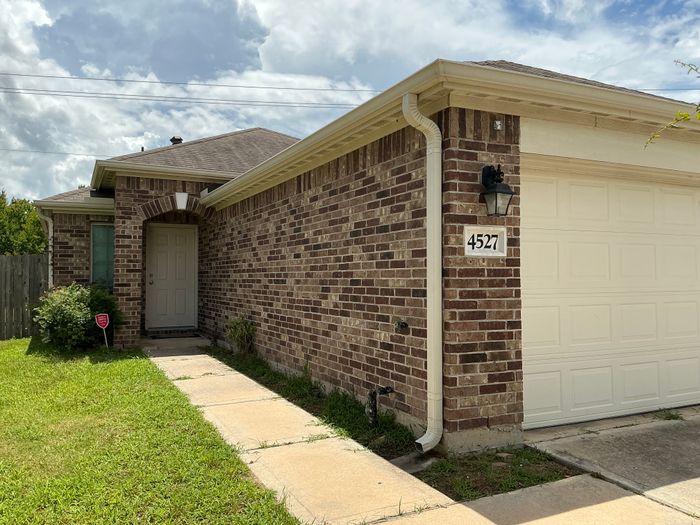 Clarke Springs - Unit 4527N - Exterior