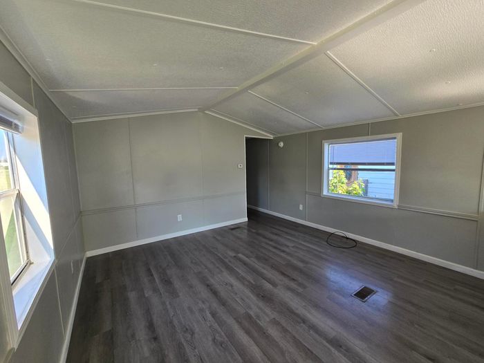 Royal Highlander - Unit SE8509 - Interior