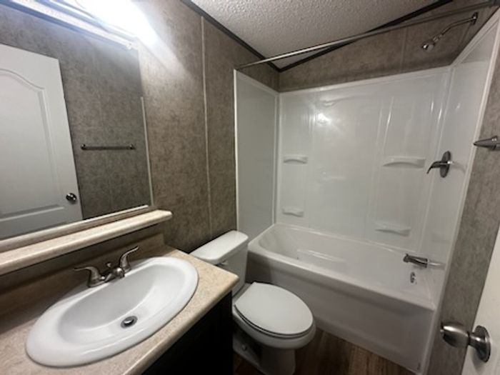Coachlight Village West (CLW) - Unit 1818 - Bathroom