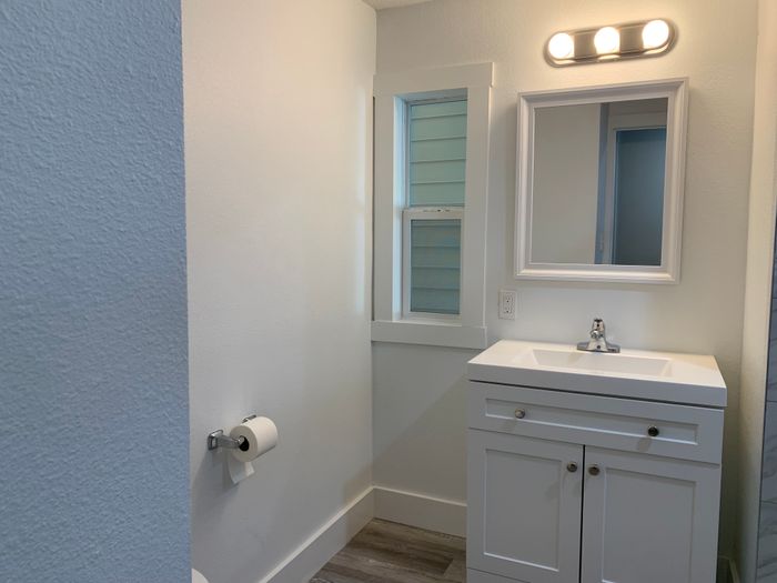 Endless Summer RV Resort - Unit 3 - Bathroom