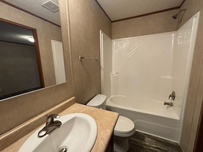 Pasadena MHC - Unit PRE3404 - Bathroom