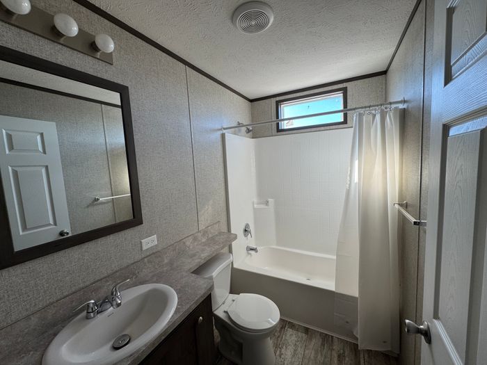 Alliance Meadows - Unit F28 - Bathroom