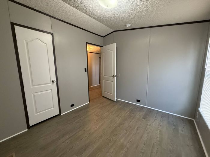 Sleepy Hollow - Unit 69 - Bedroom