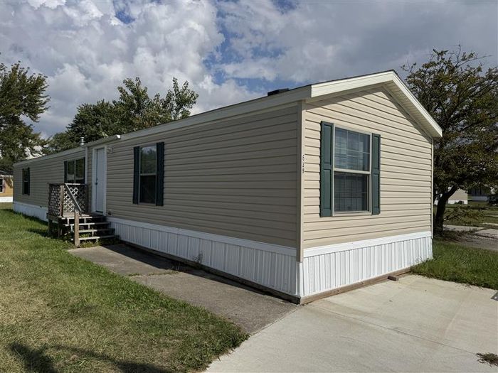 Fort Wayne MHC - Unit 639 - Exterior, Street View