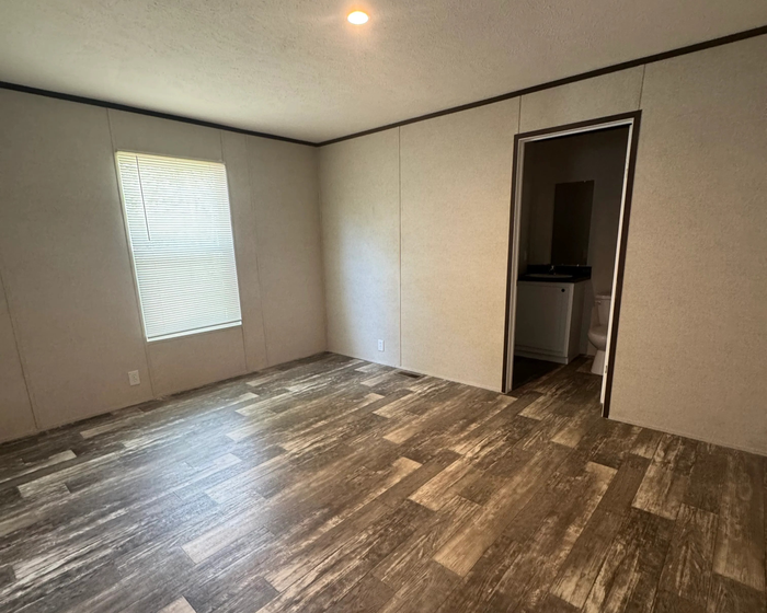 Cranbrook Village - Unit 26 - Interior