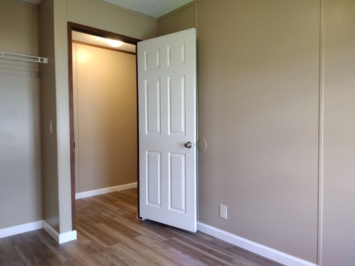 Birchwood MHP - Unit 130 - Bedroom