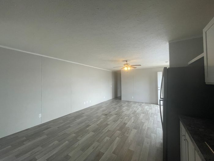 Alliance Vista MH and RV Park - Unit H10 - Interior