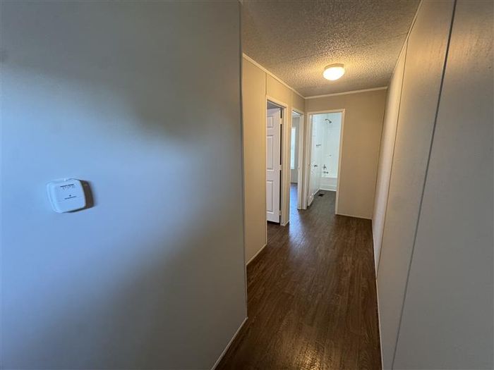 Fort Wayne MHC - Unit 620 - Entryway