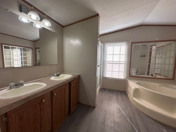 Hunters Mountain - Unit 1230 - Bathroom